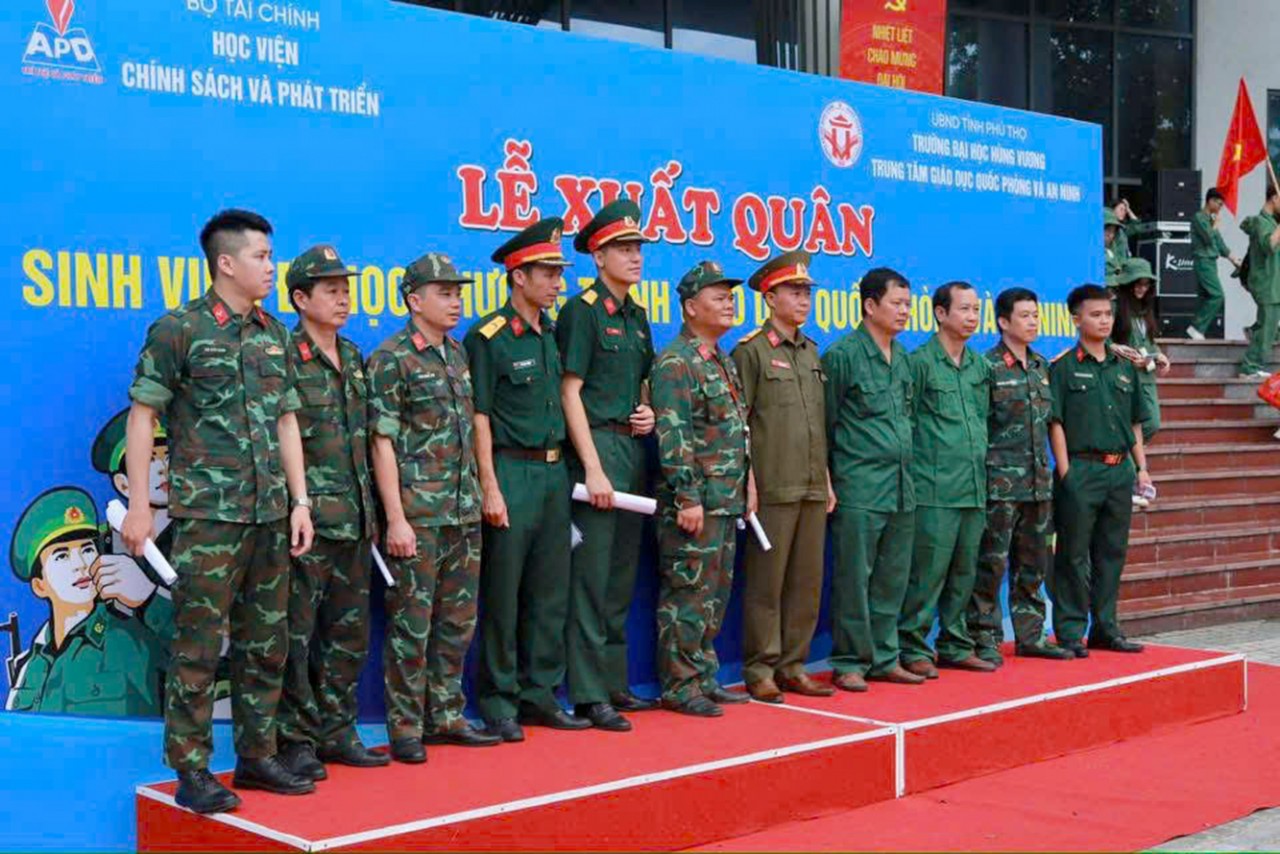 Học viện Chính sách và Phát triển tổ chức khóa học giáo dục quốc phòng cho hơn 1.700 sinh viên