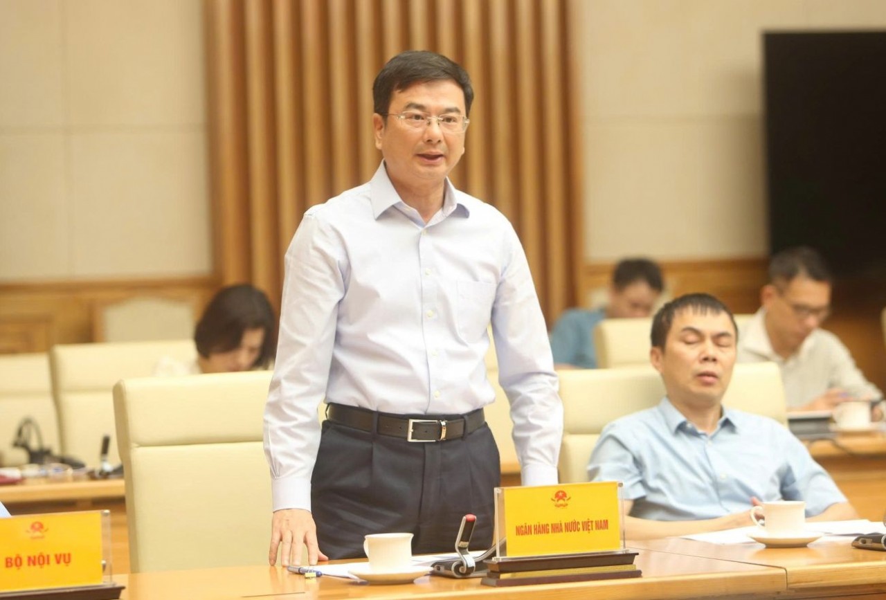 Điều hành chính sách tiền tệ một cách đồng bộ, linh hoạt nhằm kiểm soát lạm phát