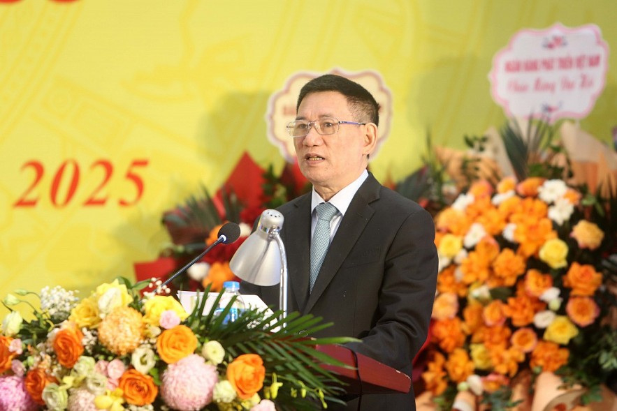 Đảng bộ Ngân hàng Phát triển Việt Nam: Đoàn kết - dân chủ - kỷ cương - đột phá - phát triển Đảng bộ Ngân hàng Phát triển Việt Nam: Đoàn kết - dân chủ - kỷ cương - đột phá - phát triển