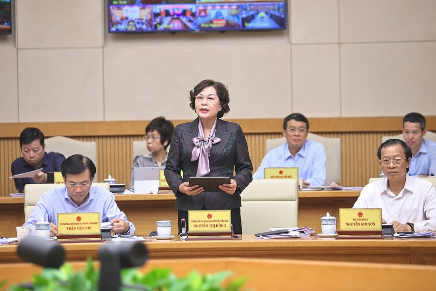 Tỷ giá chịu áp lực, Ngân hàng Nhà nước cân nhắc dừng giảm lãi suất