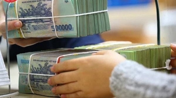 Lãi suất tiết kiệm ngày 8/8: Các gói đặc biệt cho người gửi số tiền lớn lên gần 10%/năm