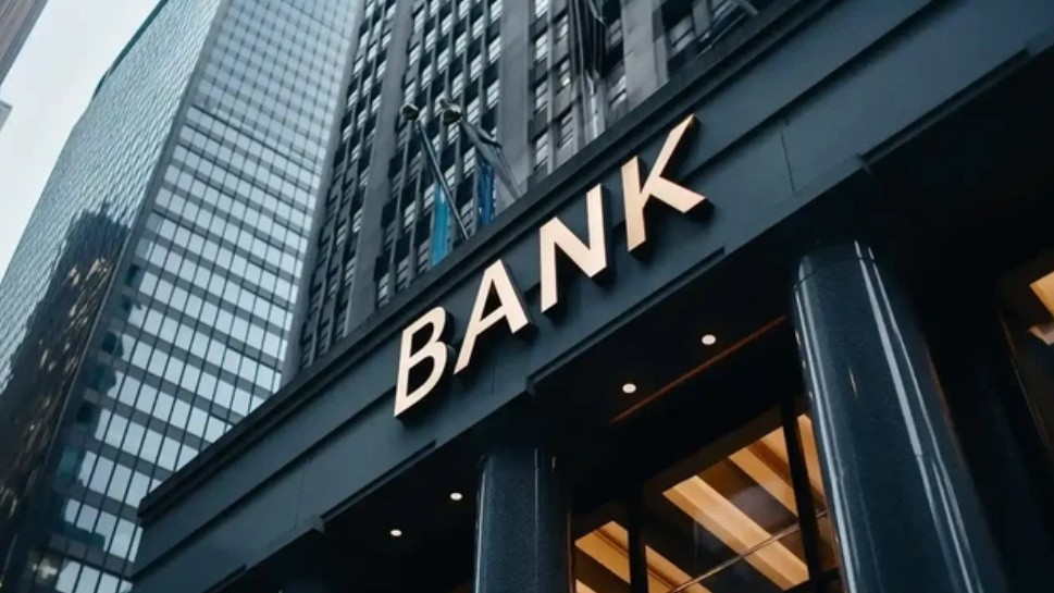 Ngân hàng trước “cuộc đua” nâng chuẩn an toàn vốn