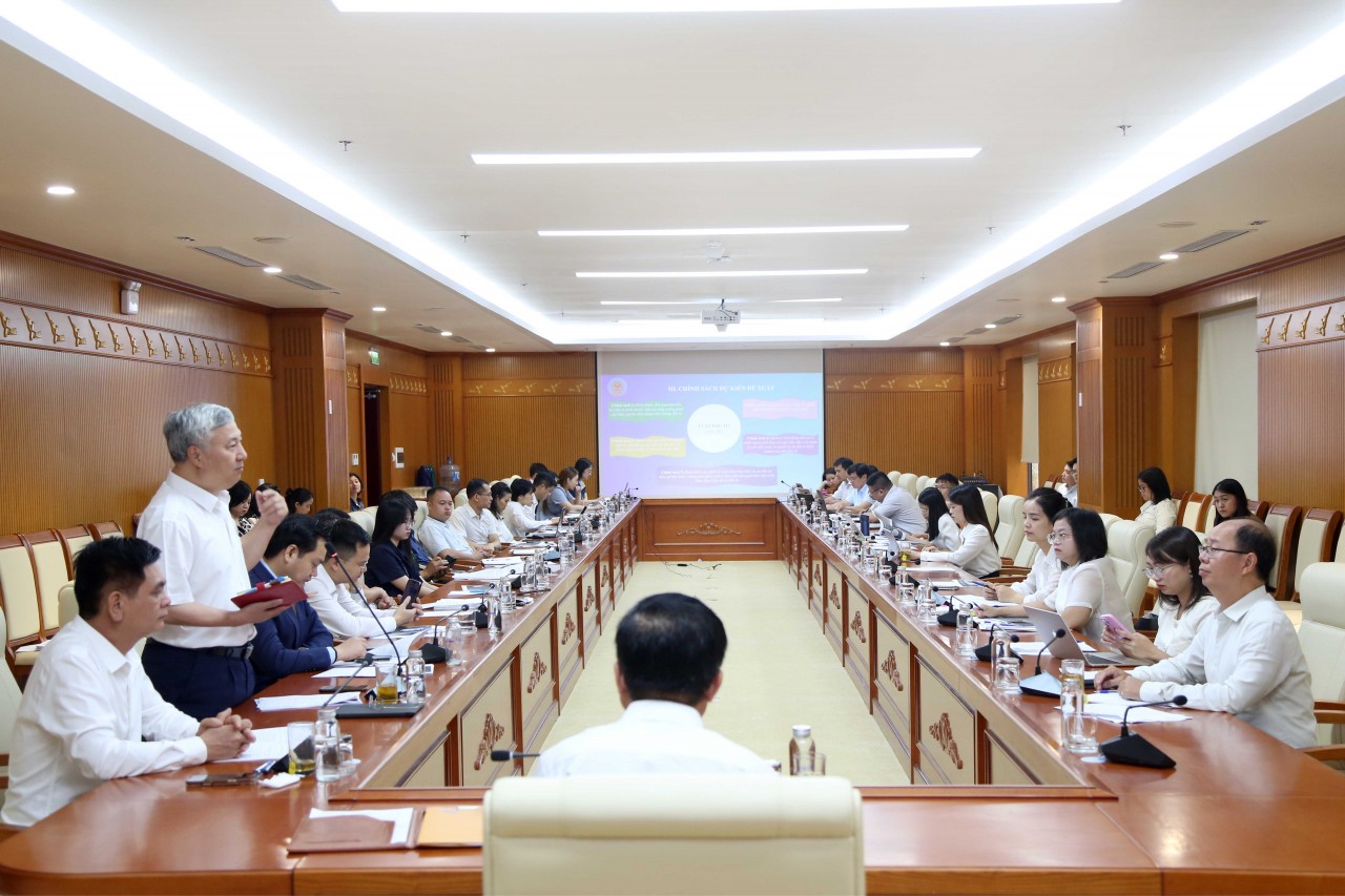 Sửa tổng thể Luật Đầu tư nhằm đơn giản hóa trình tự, thủ tục đầu tư Sửa tổng thể Luật Đầu tư nhằm đơn giản hóa trình tự, thủ tục đầu tư