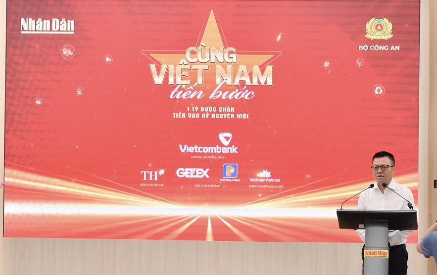 undefined Vietcombank đồng hành với chương trình “Cùng Việt Nam tiến bước”, lan tỏa thông điệp “1 tỷ bước xanh”