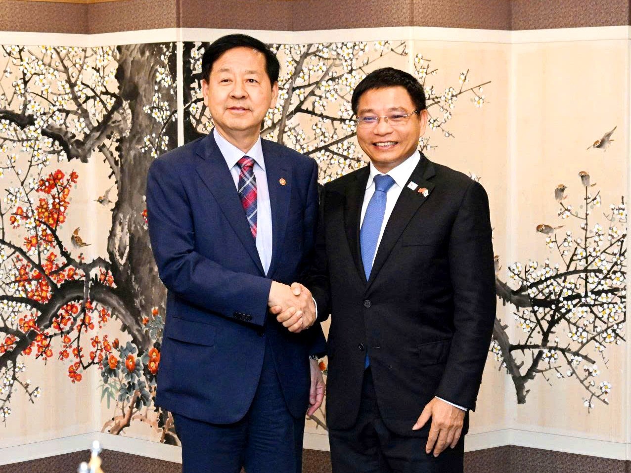 Thúc đẩy hợp tác tài chính Việt Nam và Hàn Quốc