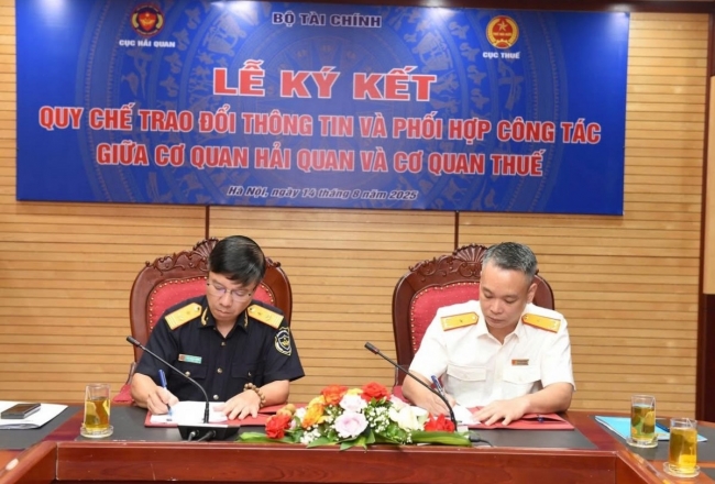 Cơ quan Hải quan - Thuế ký kết Quy chế trao đổi thông tin và phối hợp công tác
