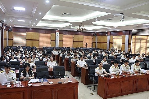 Thuế tỉnh Nghệ An tập huấn cho cán bộ công chức sử dụng hiệu quả các ứng dụng quản lý thuế