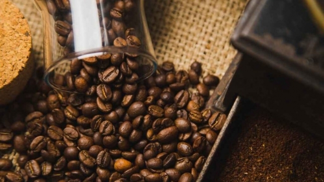 Ngày 17/8: Giá cà phê tăng nhanh khó tin, hồ tiêu bất ngờ giảm