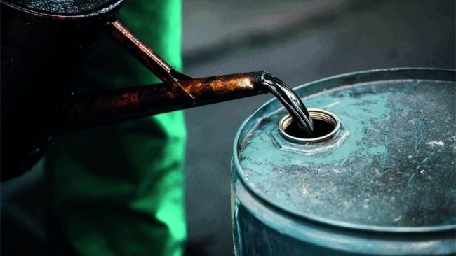 Ngày 18/8: Đà lao dốc của giá dầu thế giới chưa thấy điểm dừng