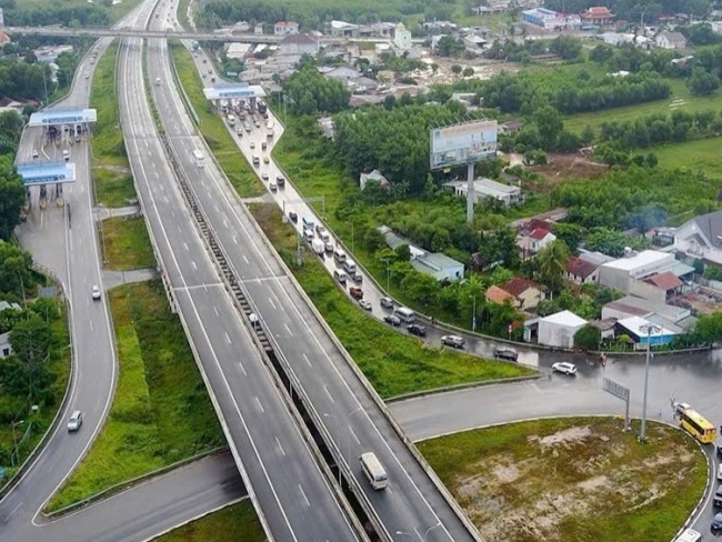 Đồng Nai khởi công loạt dự án hạ tầng trọng điểm