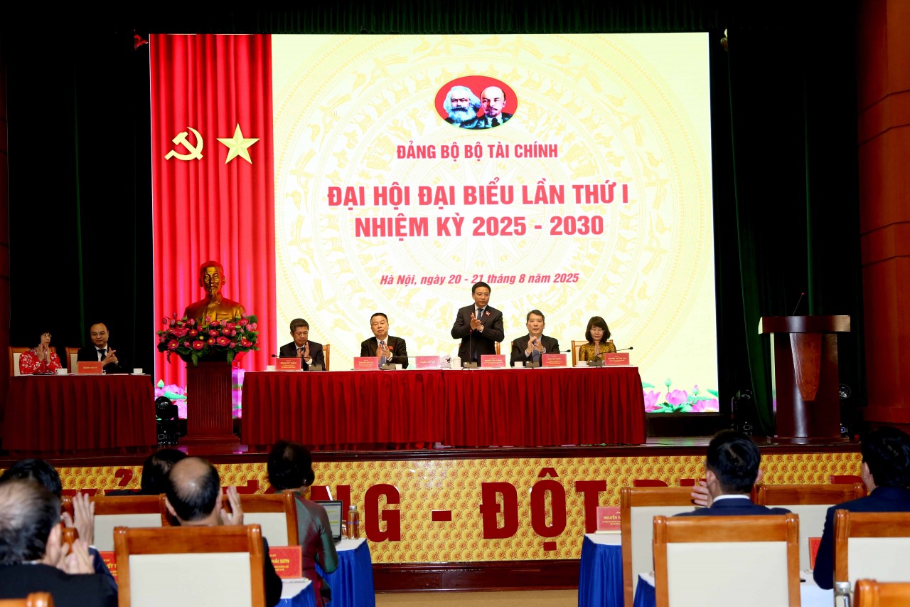 Quyết tâm xây dựng Đảng bộ Bộ Tài chính thực sự trong sạch, vững mạnh, lãnh đạo toàn diện nhiệm vụ tài chính - ngân sách trong kỷ nguyên mới