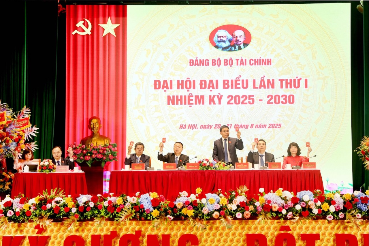 Đại hội Đảng bộ Bộ Tài chính: Thông qua 6 đột phá chiến lược và các mục tiêu kinh tế - xã hội nhiệm kỳ tới Đại hội Đảng bộ Bộ Tài chính: Thông qua 6 đột phá chiến lược và các mục tiêu kinh tế - xã hội nhiệm kỳ tới