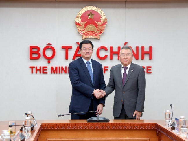 Thứ trưởng Nguyễn Đức Tâm tiếp lãnh đạo Tập đoàn Dassault Systèmes