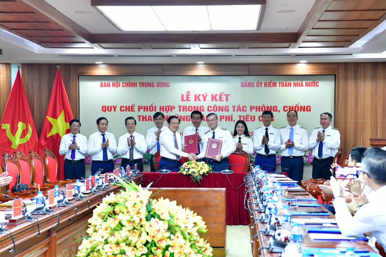 Ban Nội chính Trung ương và Kiểm toán Nhà nước ký Quy chế phối hợp mới về phòng, chống tham nhũng, tiêu cực