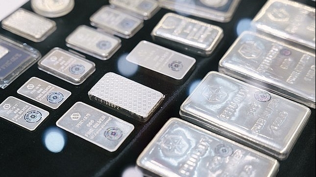 Ngày 24/8: Giá bạc trong nước giữ đà tăng