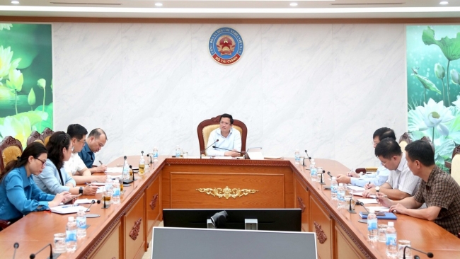 Bộ Tài chính bàn giải pháp hỗ trợ công chức làm việc xa nhà khi sắp xếp bộ máy gắn với mô hình chính quyền địa phương 2 cấp
