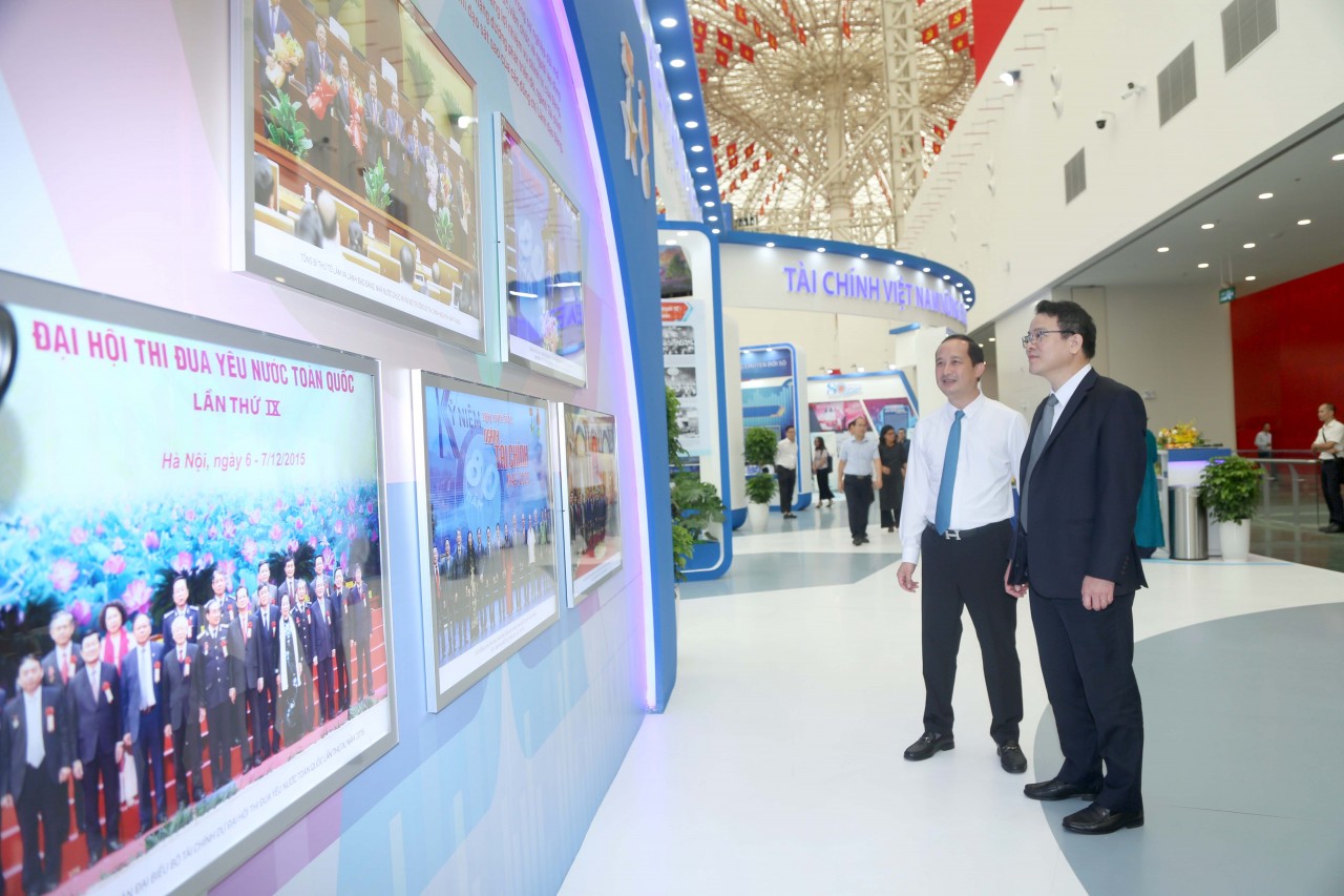 Triển lãm “80 năm ngành Tài chính Việt Nam – Kiến tạo và Phát triển”