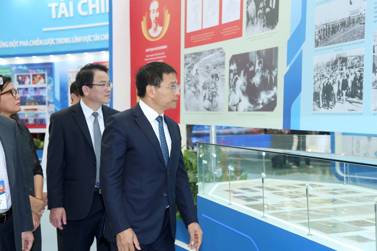 Triển lãm “80 năm ngành Tài chính Việt Nam – Kiến tạo và Phát triển”