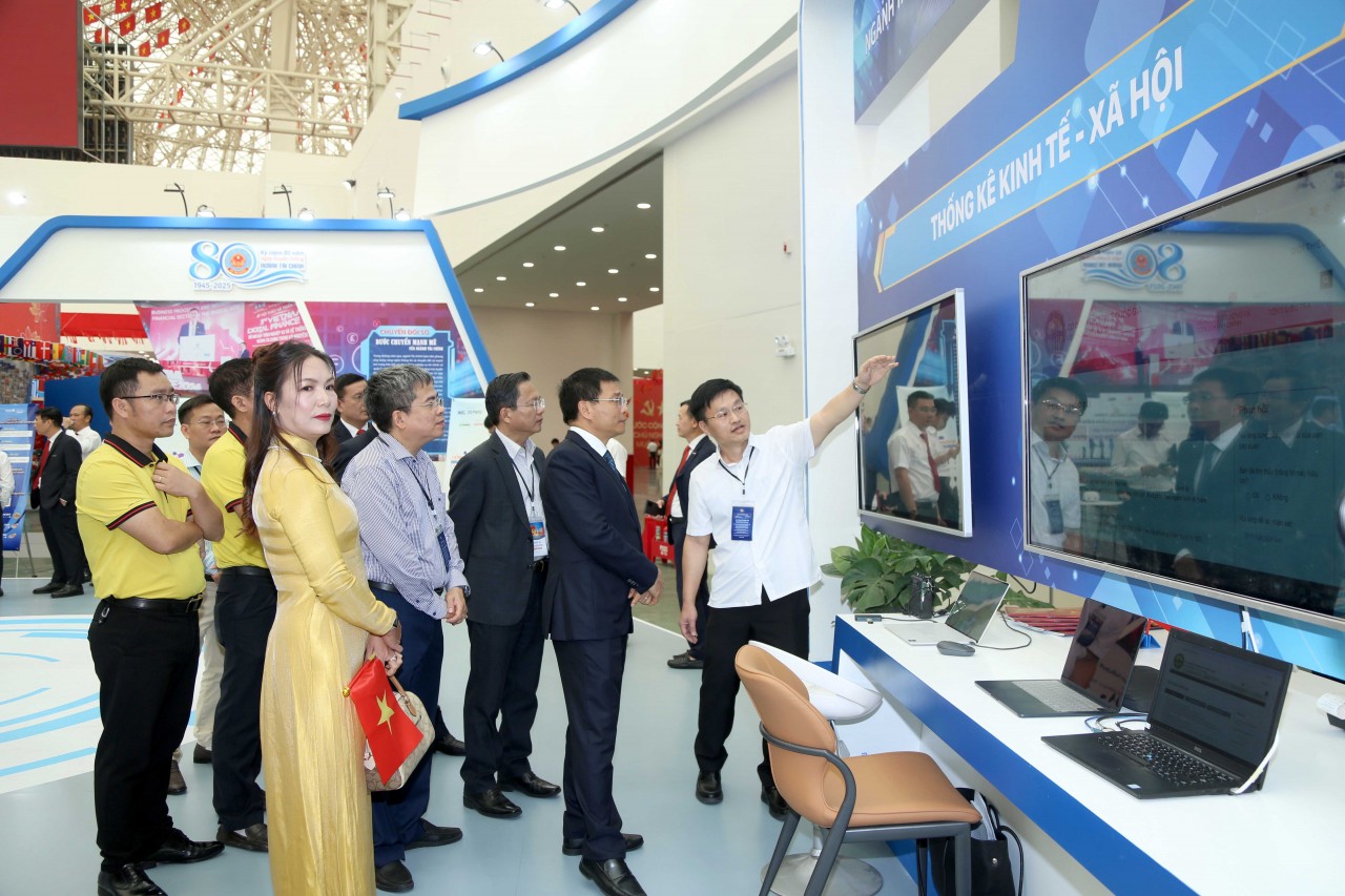 Triển lãm “80 năm ngành Tài chính Việt Nam – Kiến tạo và Phát triển”