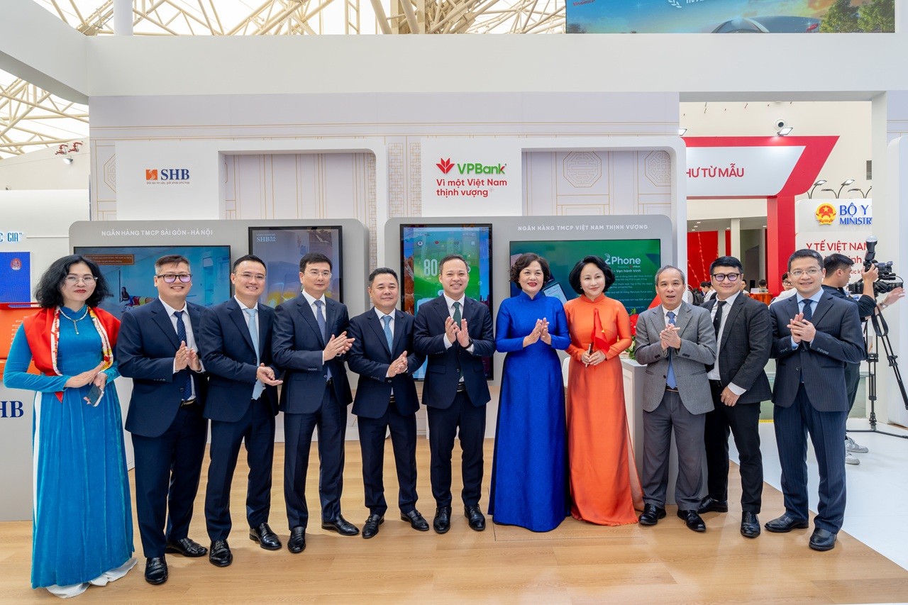 VPBank ghi danh Ngân hàng tiêu biểu trong triển lãm 80 năm thành tựu kinh tế Việt Nam VPBank ghi danh Ngân hàng tiêu biểu trong triển lãm 80 năm thành tựu kinh tế Việt Nam