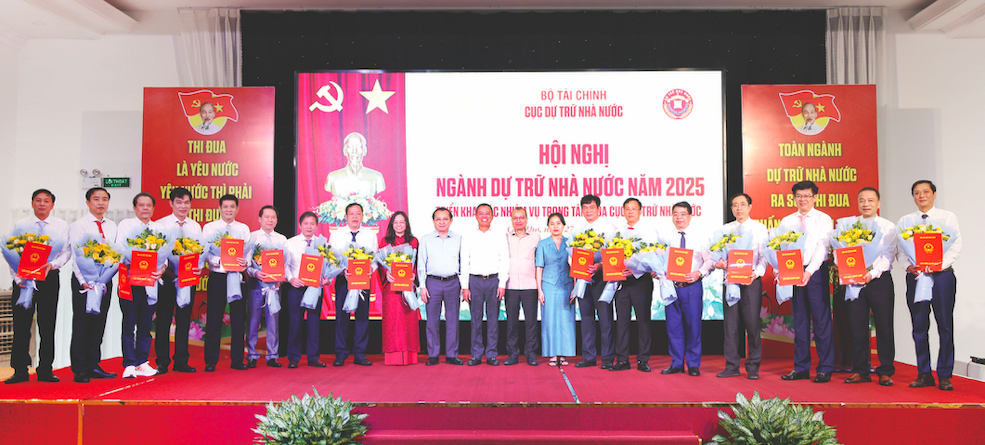 Khơi dậy niềm tự hào 69 năm hình thành và phát triển