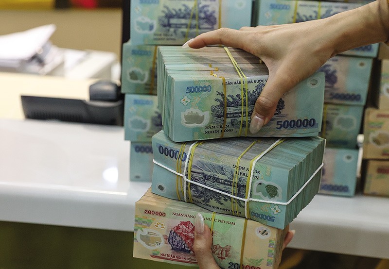 Thủ tướng Chính phủ yêu cầu báo cáo tình hình, giải pháp quản lý thị trường tiền tệ, vàng, chứng khoán