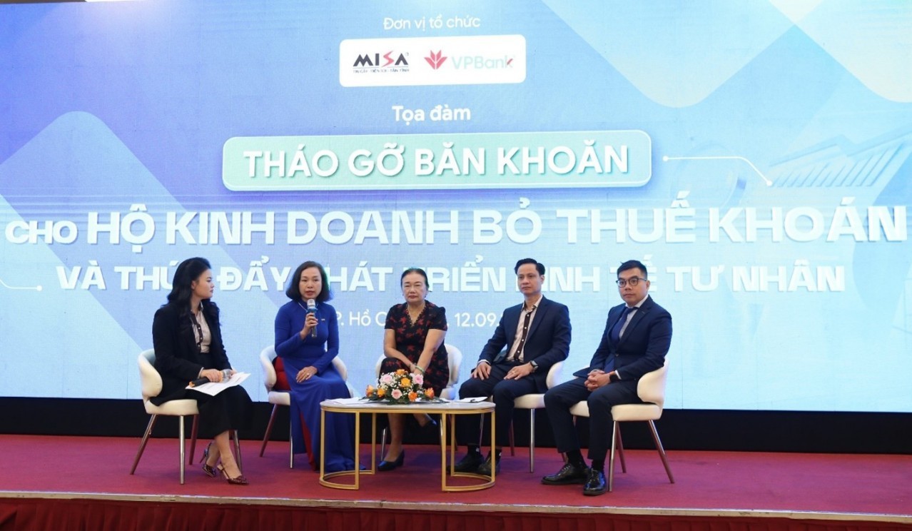 Ngân hàng vào cuộc hỗ trợ tháo gỡ băn khoăn cho hộ kinh doanh khi bỏ thuế khoán