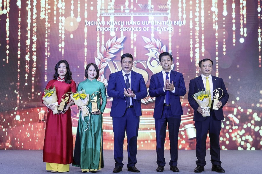 Toàn cảnh lễ vinh danh các sản phẩm dịch vụ tài chính tiêu biểu tại diễn đàn VWAS 2025