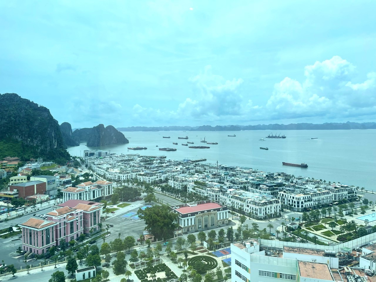 Bức tranh kinh tế Quảng Ninh: Dấu ấn 5 năm và những mục tiêu đột phá