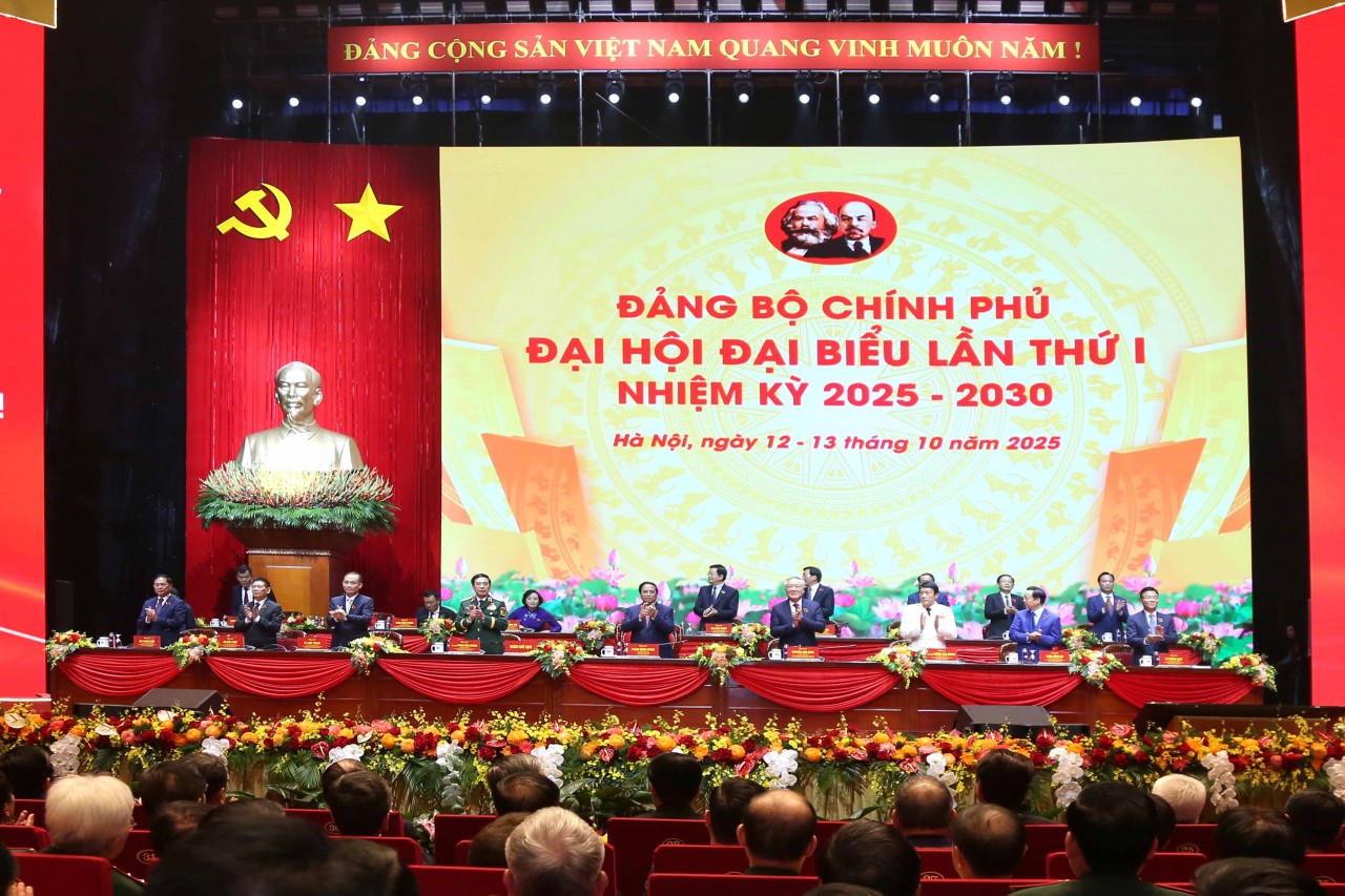 Khai mạc Đại hội đại biểu Đảng bộ Chính phủ lần thứ I