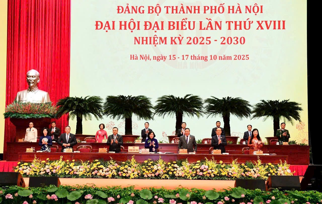 Khai mạc phiên trù bị Đại hội đại biểu Đảng bộ TP. Hà Nội lần thứ XVIII Khai mạc phiên trù bị Đại hội đại biểu Đảng bộ TP. Hà Nội lần thứ XVIII