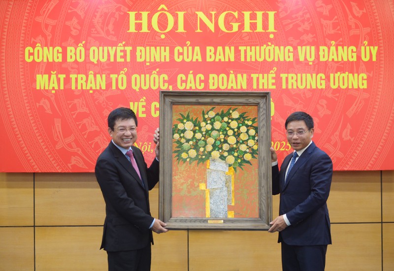 Thứ trưởng Bộ Tài chính Hồ Sỹ Hùng được điều động làm Bí thư Đảng uỷ VCCI | VCCI