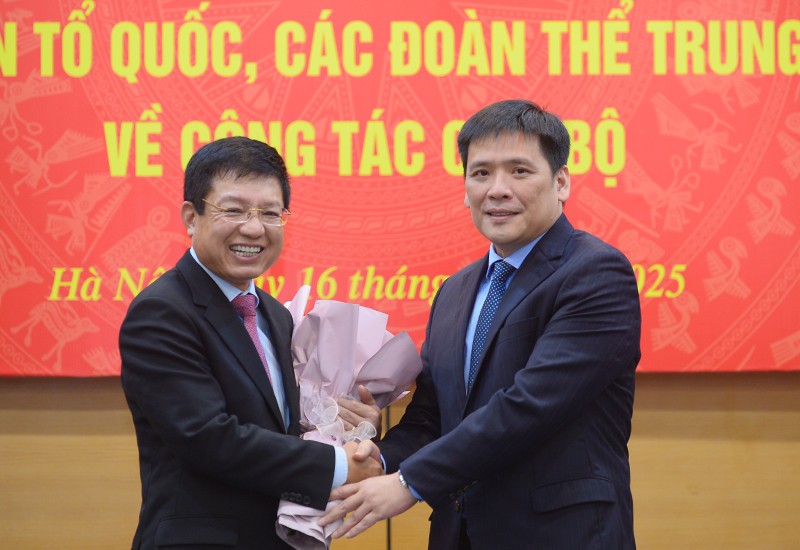 Thứ trưởng Bộ Tài chính Hồ Sỹ Hùng được điều động làm Bí thư Đảng uỷ VCCI | VCCI