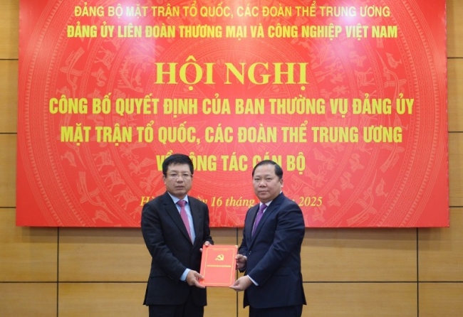 Thứ trưởng Bộ Tài chính Hồ Sỹ Hùng được điều động làm Bí thư Đảng uỷ VCCI