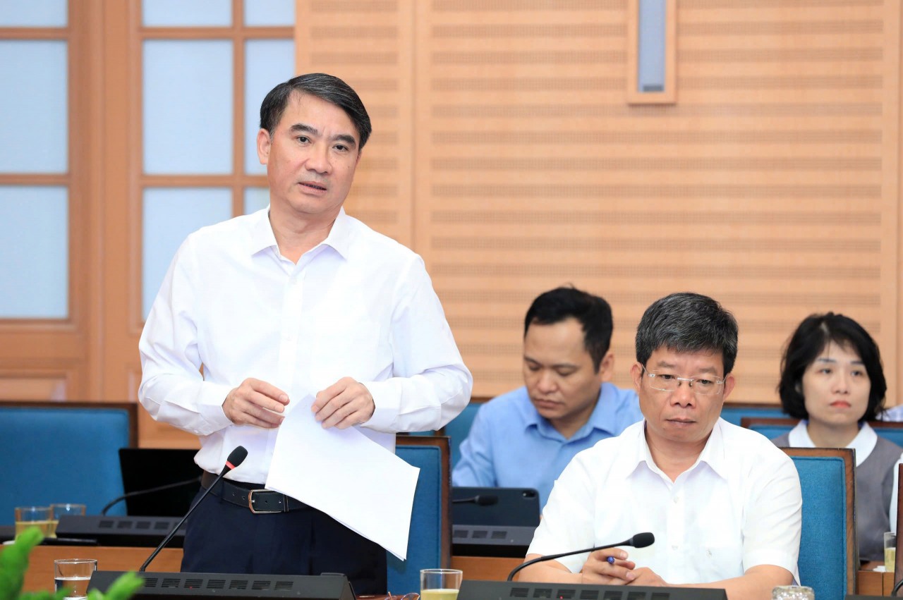 Hà Nội cam kết tháo gỡ khó khăn, hoàn thành kế hoạch đầu tư công năm 2025 Hà Nội cam kết tháo gỡ khó khăn, hoàn thành kế hoạch đầu tư công năm 2025