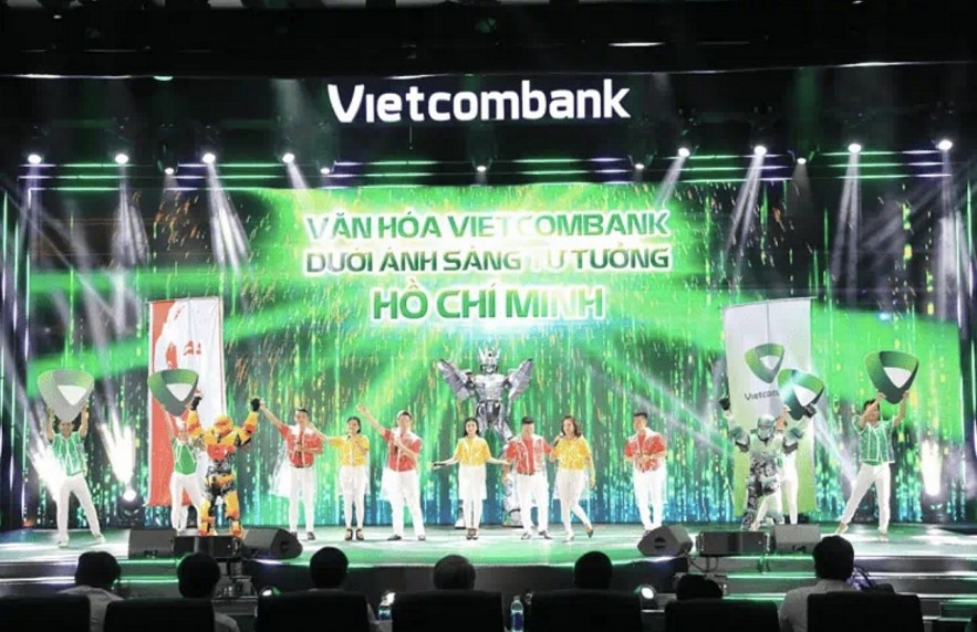 undefined Xây dựng phong cách cán bộ ngân hàng theo tư tưởng Hồ Chí Minh