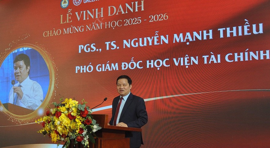 Viện Đào tạo quốc tế vinh danh tân sinh viên DDP và chào mừng năm học 2025 - 2026