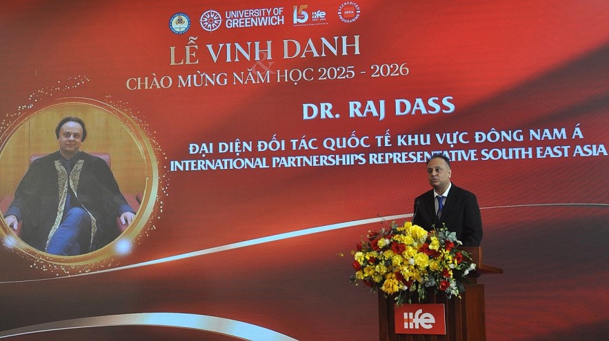 Viện Đào tạo quốc tế vinh danh tân sinh viên DDP và chào mừng năm học 2025 - 2026