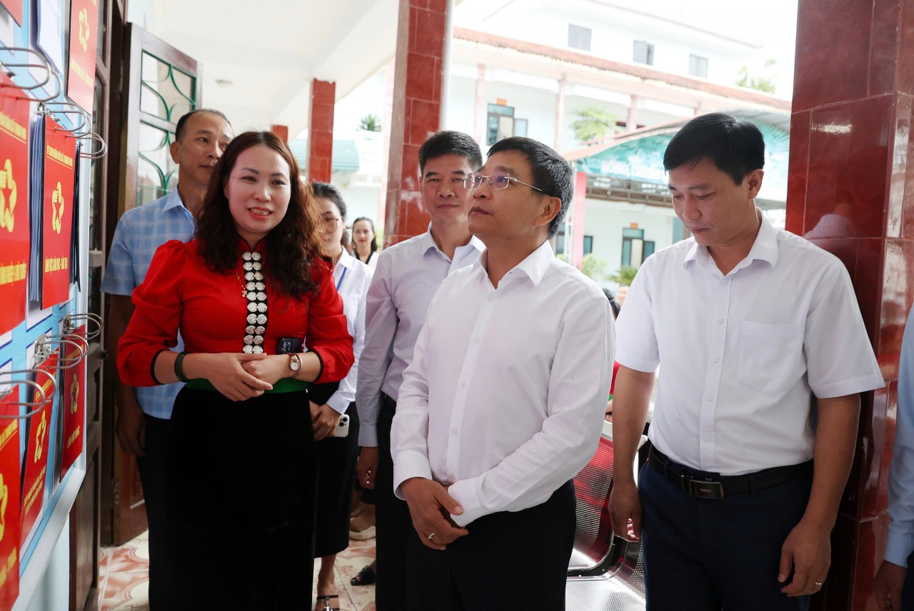 Bộ trưởng Nguyễn Văn Thắng khảo sát thực tế việc triển khai mô hình chính quyền hai cấp tại Điện Biên