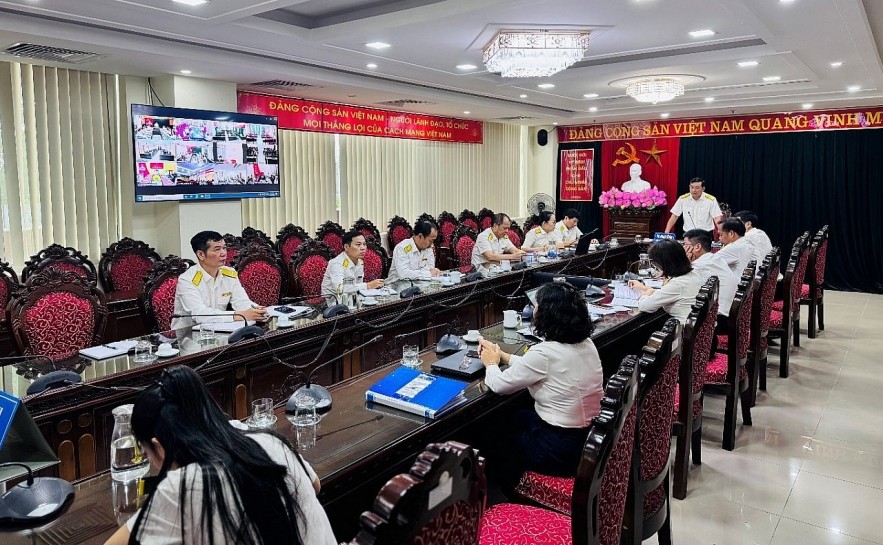 Thuế tỉnh Tuyên Quang chuyển đổi mô hình và phương pháp quản lý thuế với hộ kinh doanh khi xóa bỏ thuế khoán