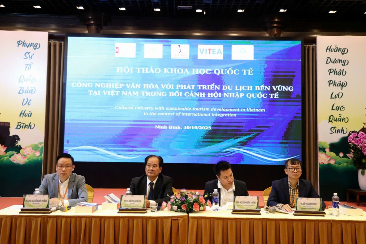 Phát triển công nghiệp văn hoá gắn với du lịch bền vững là bước đi tất yếu để hình thành chuỗi giá trị mới