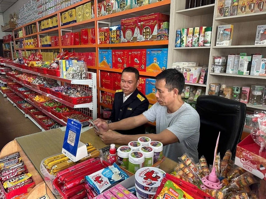 Cơ quan Thuế địa phương đẩy mạnh chiến dịch 60 ngày hỗ trợ hộ kinh doanh chuyển sang kê khai thuế