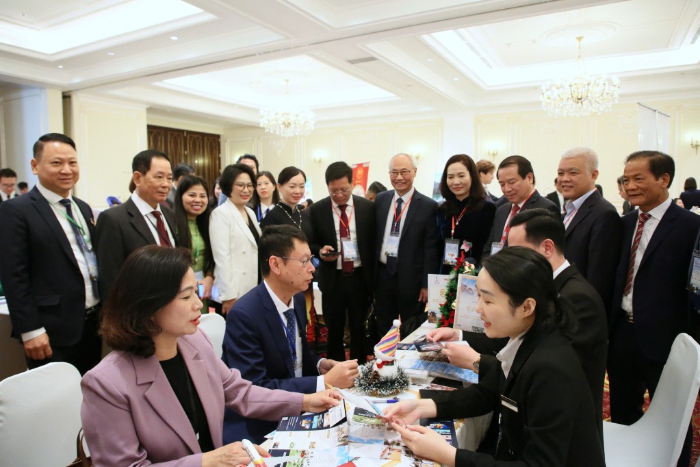 Hơn 500 đơn vị du lịch tham dự Ngày Lữ hành Việt Nam 2025 tại Quảng Ninh Hơn 500 đơn vị du lịch tham dự Ngày Lữ hành Việt Nam 2025 tại Quảng Ninh