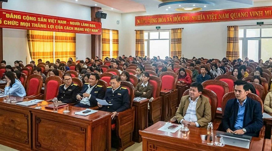 Thuế tỉnh Quảng Trị phổ biến chính sách thuế mới và đối thoại doanh nghiệp năm 2025
