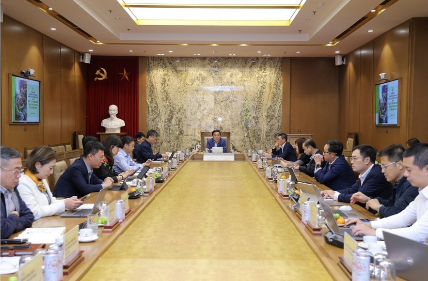 undefined Petrovietnam tăng tốc về đích sớm kế hoạch năm 2025, giữ vững đà tăng trưởng