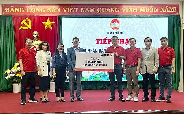 Vietlott ủng hộ 5 tỉnh, thành miền Trung khắc phục hậu quả lũ lụt Vietlott ủng hộ 5 tỉnh, thành miền Trung khắc phục hậu quả lũ lụt
