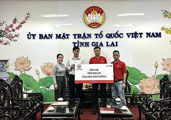 Vietlott ủng hộ 5 tỉnh, thành miền Trung khắc phục hậu quả lũ lụt Vietlott ủng hộ 5 tỉnh, thành miền Trung khắc phục hậu quả lũ lụt