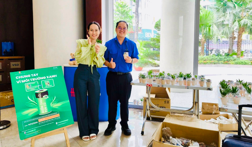 Hơn 600kg pin cũ được thu gom, lan tỏa thông điệp sống xanh trong công sở Hơn 600kg pin cũ được thu gom, lan tỏa thông điệp sống xanh trong công sở