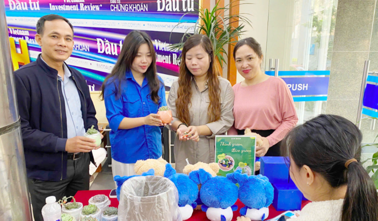 Hơn 600kg pin cũ được thu gom, lan tỏa thông điệp sống xanh trong công sở Hơn 600kg pin cũ được thu gom, lan tỏa thông điệp sống xanh trong công sở