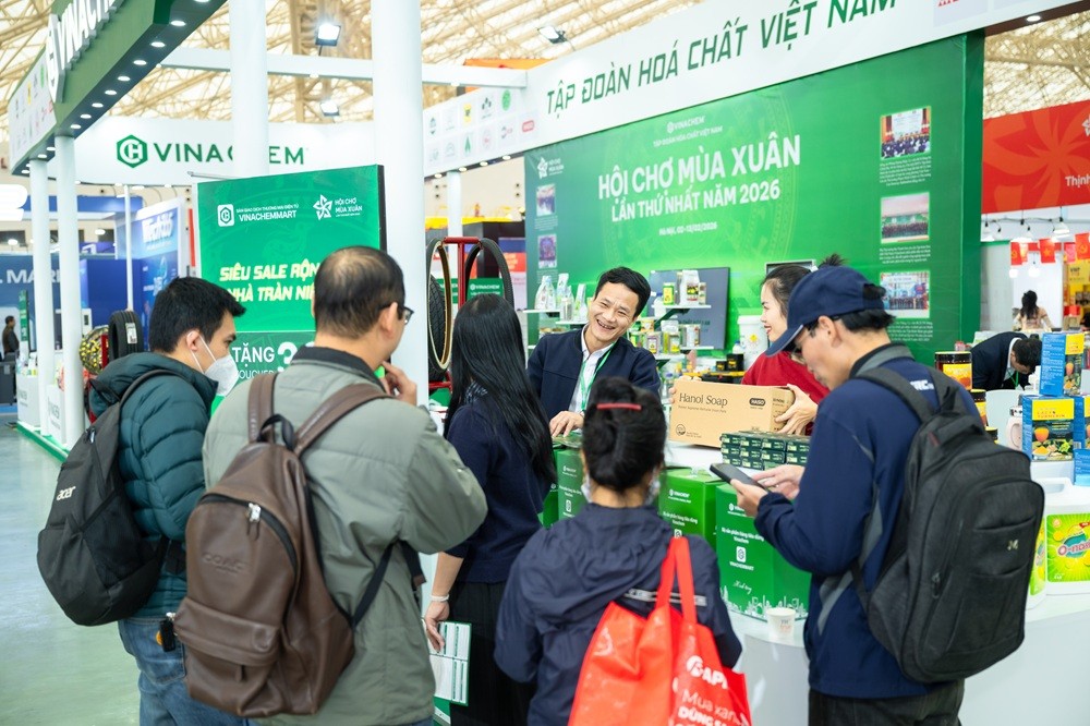 Vinachem tăng cường hiện diện tại Hội chợ Mùa Xuân 2026 lan tỏa giá trị sản phẩm hóa chất Việt Nam Vinachem tăng cường hiện diện tại Hội chợ Mùa Xuân 2026 lan tỏa giá trị sản phẩm hóa chất Việt Nam